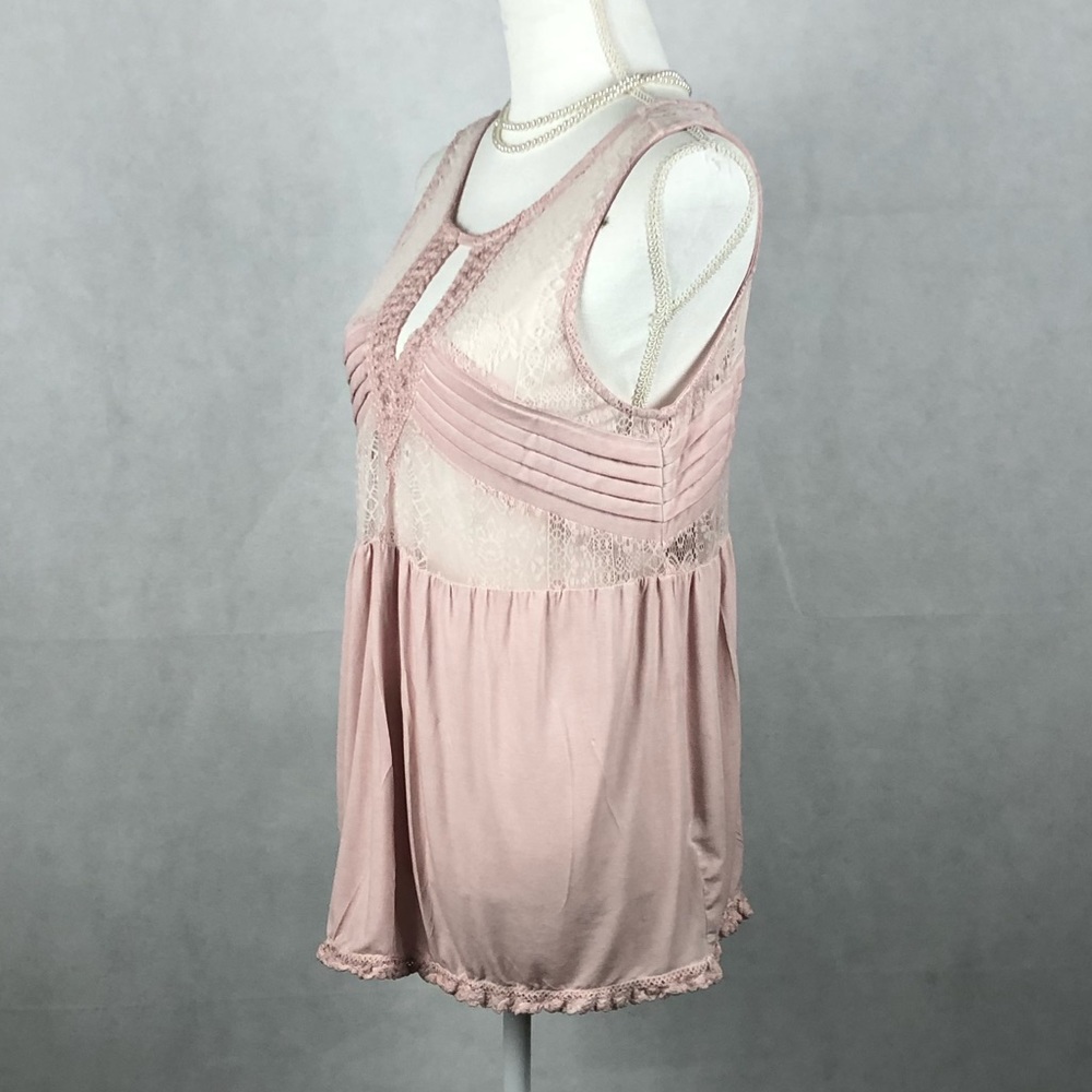 J Jordon Lace Detailed Tank Top - Picture 2 of 7